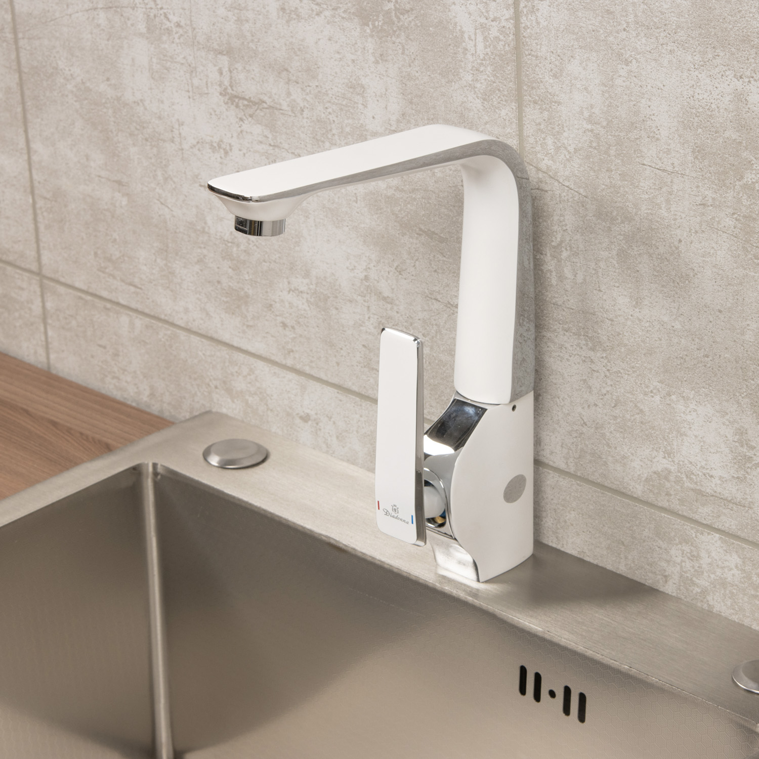Смеситель для кухни Diadonna D87-443137W белый с хромом, высокий излив *1/10