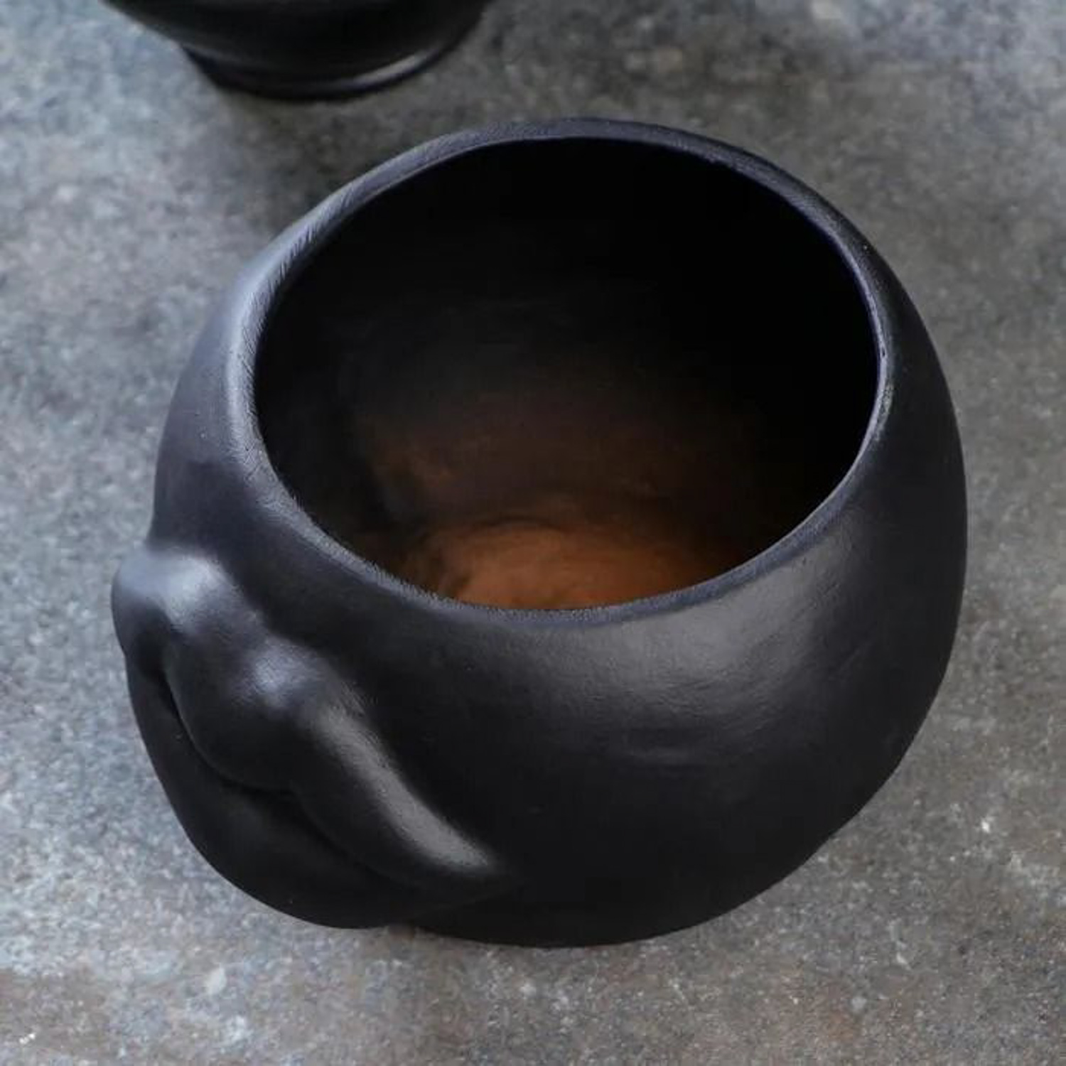 Ваза "Губки" черная, 14х10см 5220523