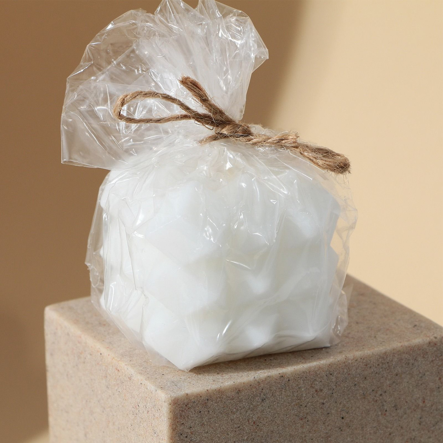 Свеча "Геометрия", белая, 5 х 5.5 см 9101376 Свеча "Геометрия", белая, 5 х 5.5 см 9101376