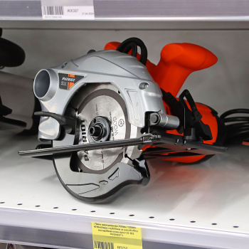 Пила циркулярная 160мм 1200Вт 4700об/мин глуб55мм уг.расп0-45гр посад20мм плав.пуск CS 162 PATRIOT*1 Пила циркулярная 160мм 1200Вт 4700об/мин глуб55мм уг.расп0-45гр посад20мм плав.пуск CS 162 PATRIOT*1