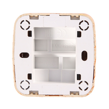 Выключатель Дача ОП 1кл. сосна с подсветкой 10А Народная SQ1824-0055